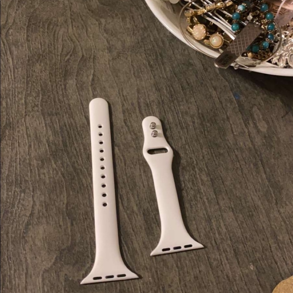 Never used 44mm white Apple Watch band